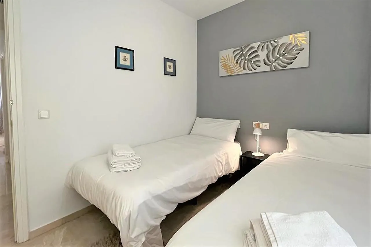 Estepona Town Apartment Anila