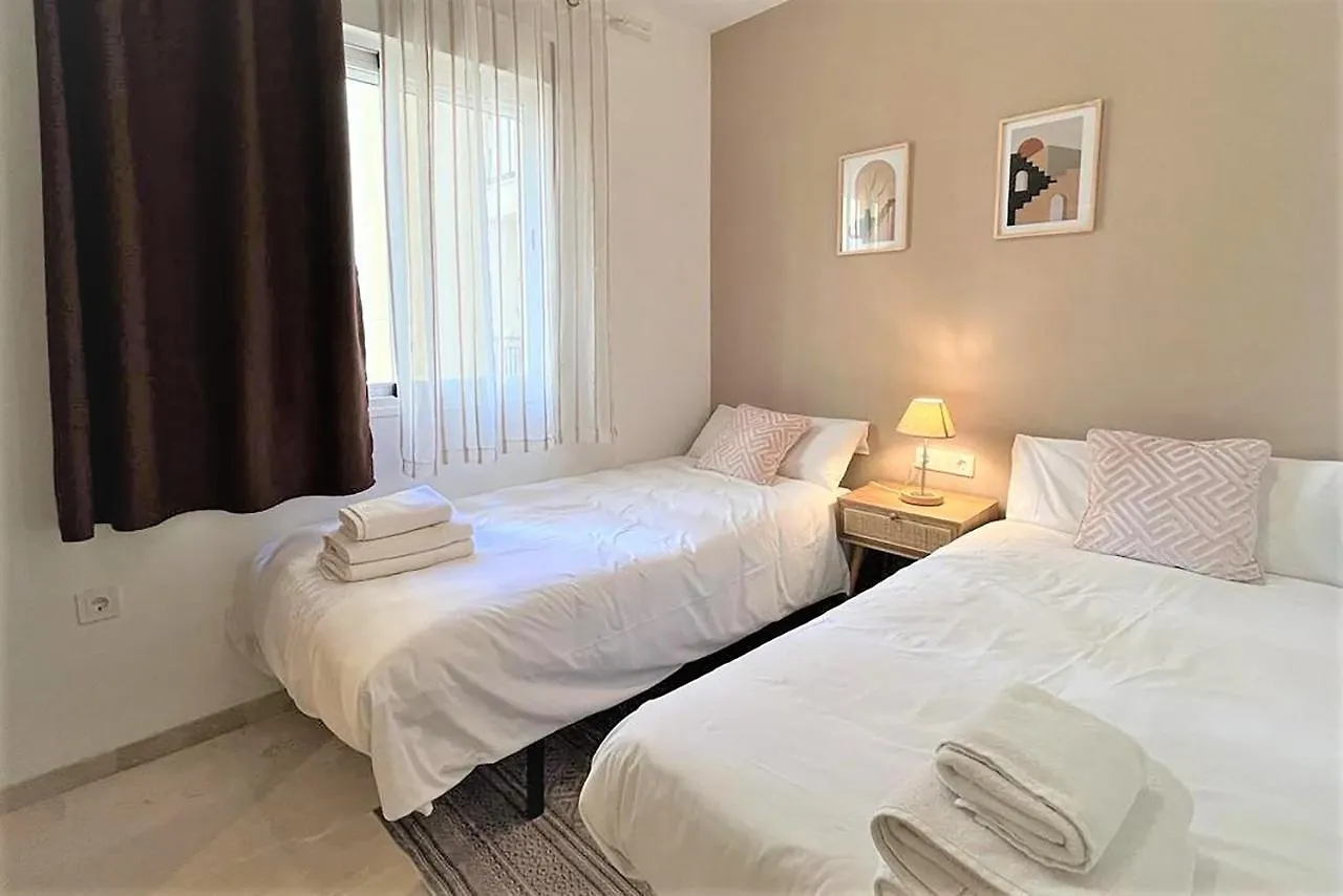 Estepona Town Apartment Anila